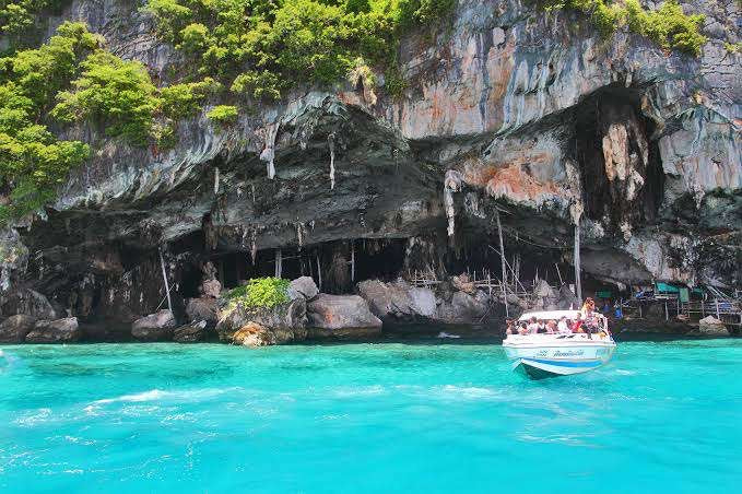 PHI PHI ISLANDS