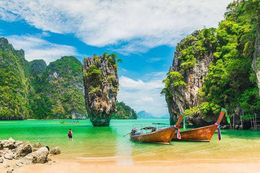 JAMES BOND ISLANDS