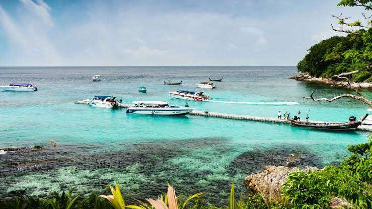 RAYA ET ÎLES CORAILLES